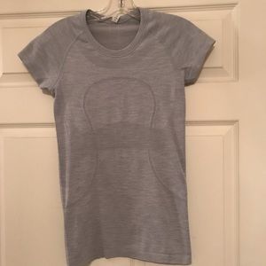 Lululemon swiftly tech short sleeved shirt